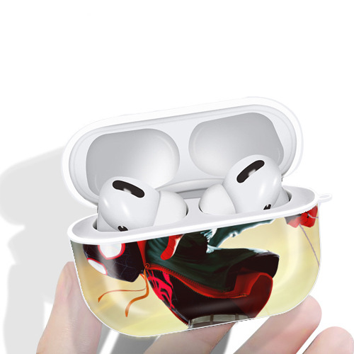 Spider Man スパイダーマン 【AirPods Pro用】ハードシェル保護ケース 耐衝撃・防指紋・カラビナ付き商品仕様