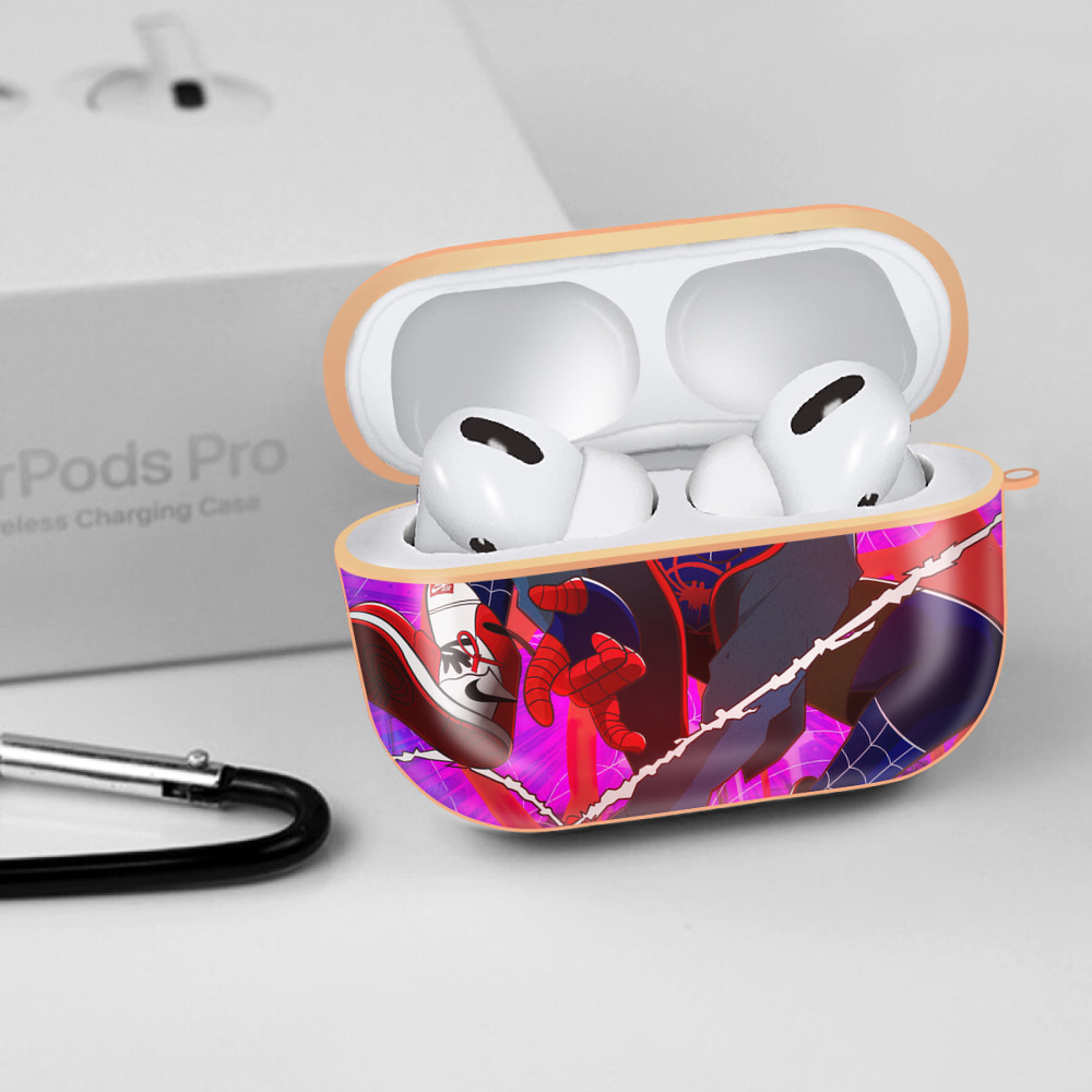 Spider Man スパイダーマン 【AirPods Pro用】ハードシェル保護ケース｜耐衝撃・防指紋・カラビナ付き商品仕様