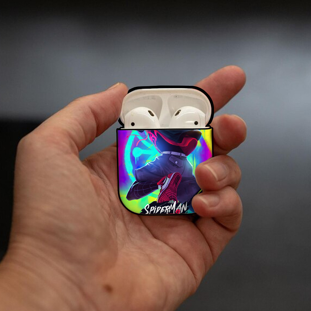 Spider Man スパイダーマン AirPods 第2世代保護ケース ハードシェル ブラック 耐衝撃・防指紋・カラビナ付き