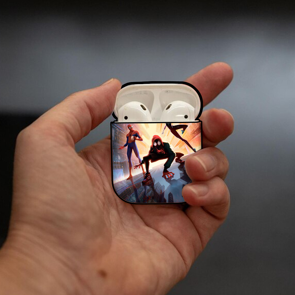 Spider Man スパイダーマン AirPods 第2世代保護ケース ハードシェル ブラック 耐衝撃・防指紋・カラビナ付き