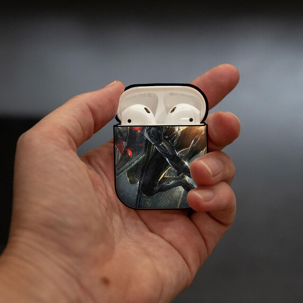 Spider Man スパイダーマン AirPods 第2世代保護ケース ハードシェル ブラック 耐衝撃・防指紋・カラビナ付き