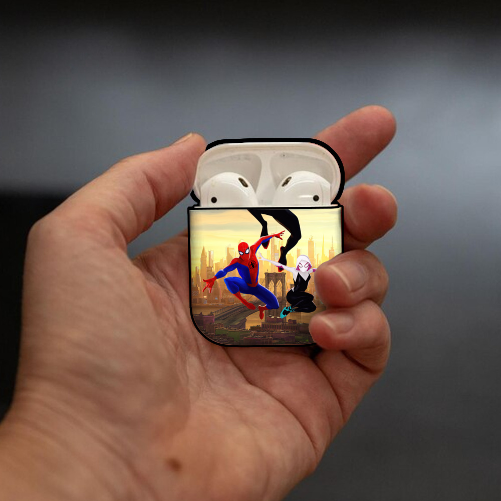 Spider Man スパイダーマン AirPods 第2世代保護ケース ハードシェル ブラック 耐衝撃・防指紋・カラビナ付き