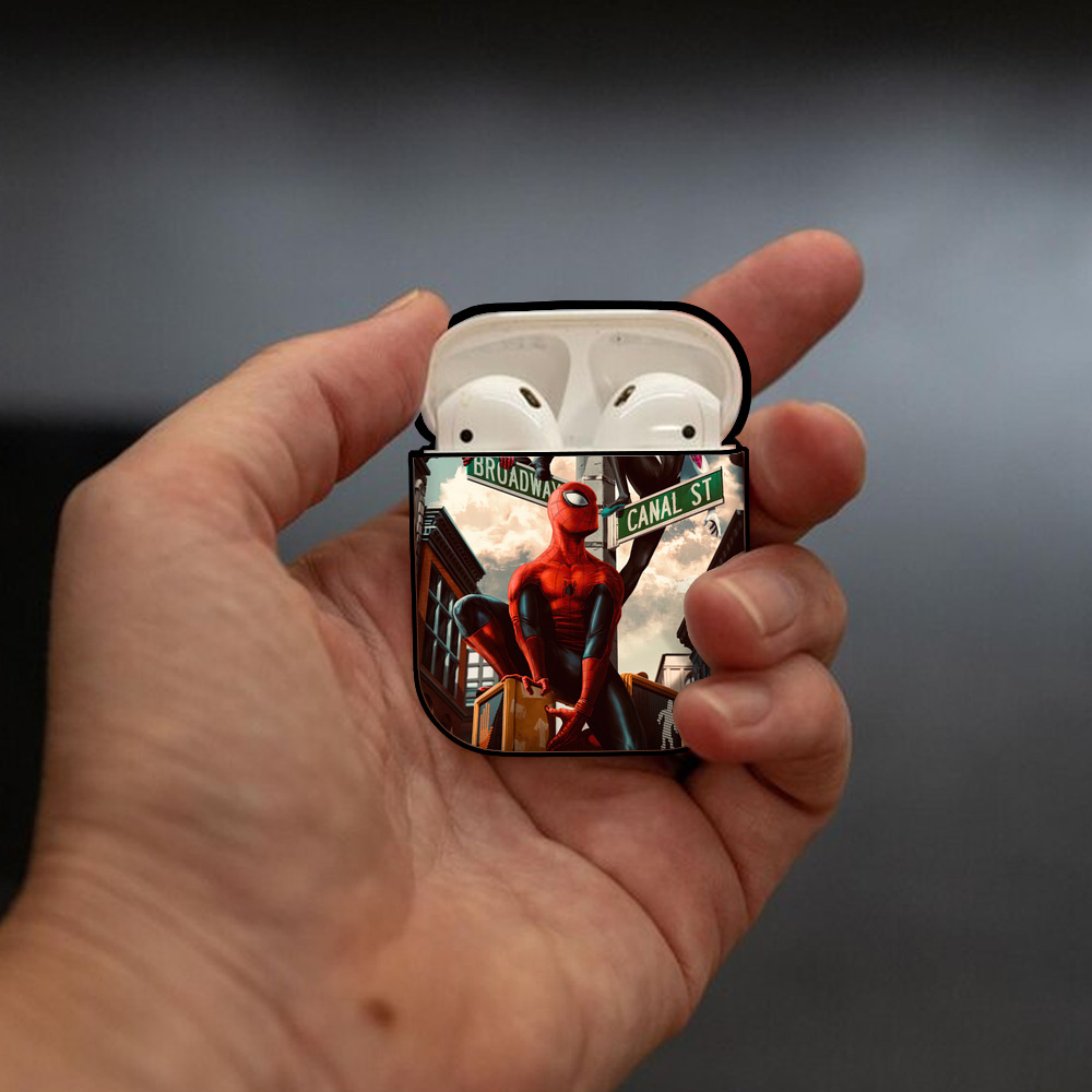 Spider Man スパイダーマン AirPods 第2世代保護ケース ハードシェル ブラック 耐衝撃・防指紋・カラビナ付き