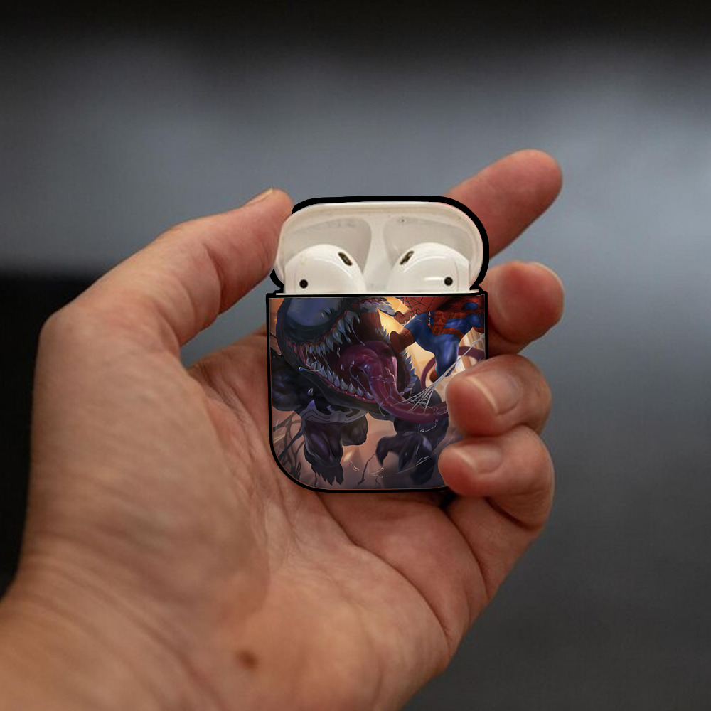 Spider Man スパイダーマン AirPods 第2世代保護ケース ハードシェル ブラック 耐衝撃・防指紋・カラビナ付き