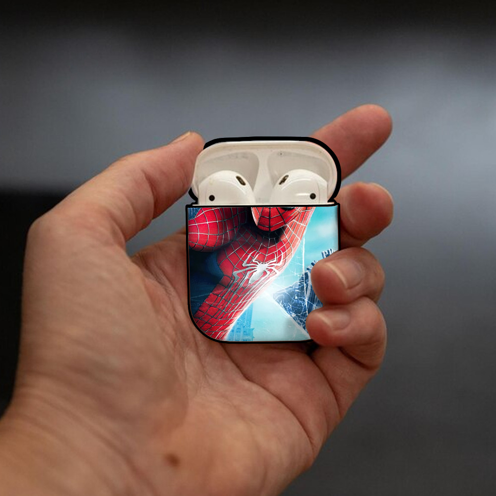 Spider Man スパイダーマン AirPods 第2世代保護ケース ハードシェル ブラック 耐衝撃・防指紋・カラビナ付き