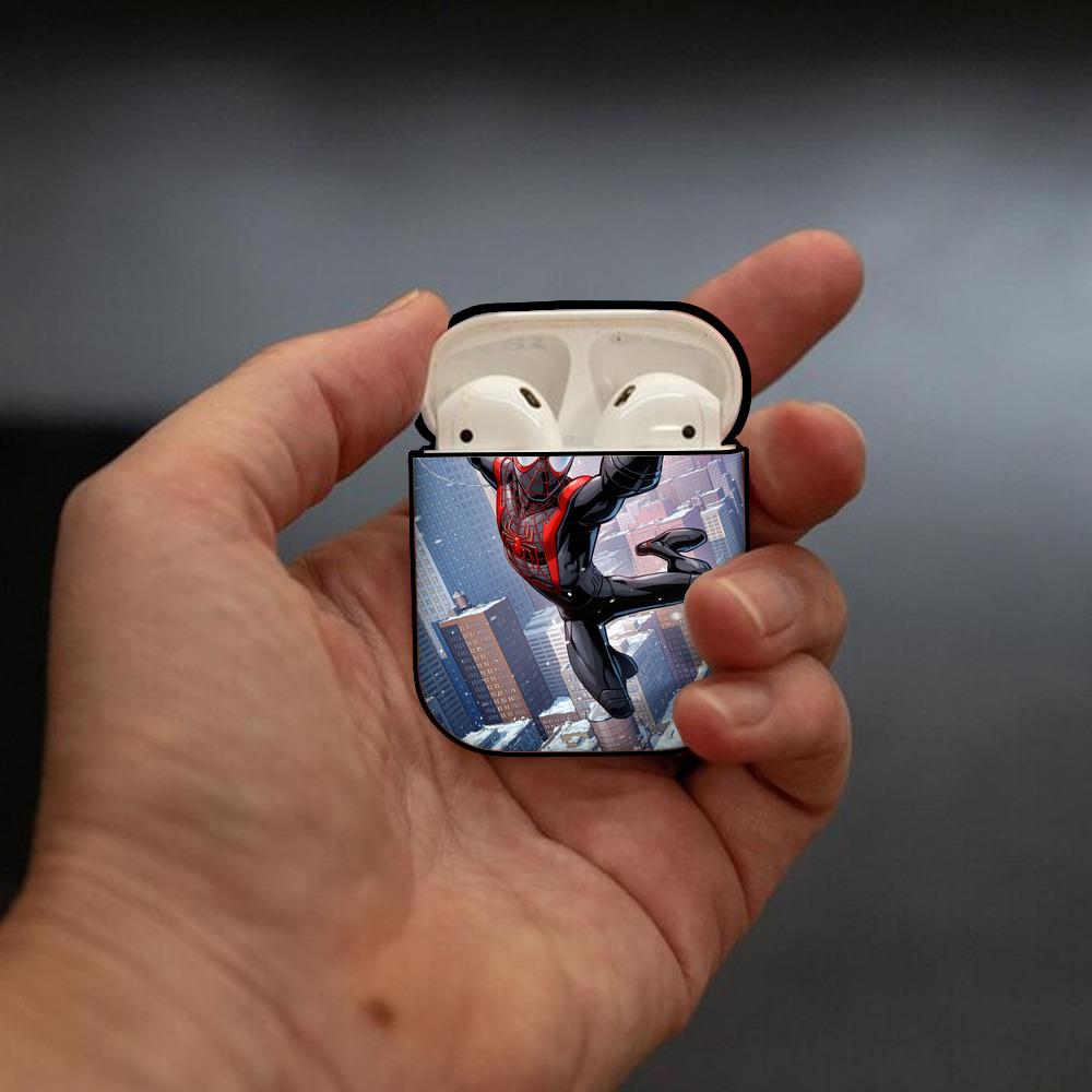 Spider Man スパイダーマン AirPods 第2世代保護ケース ハードシェル ブラック 耐衝撃・防指紋・カラビナ付き