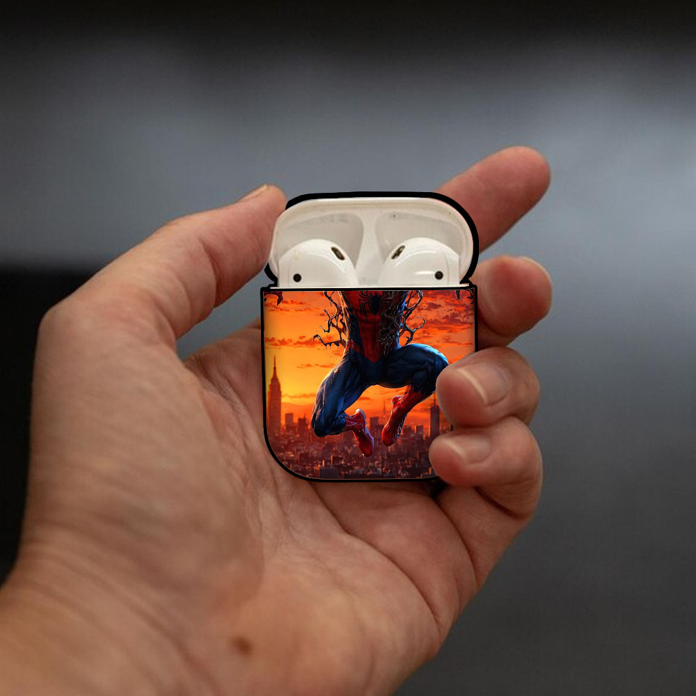 Spider Man スパイダーマン AirPods 第2世代保護ケース ハードシェル ブラック 耐衝撃・防指紋・カラビナ付き