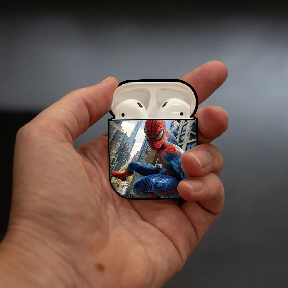 Spider Man スパイダーマン AirPods 第2世代保護ケース ハードシェル ブラック 耐衝撃・防指紋・カラビナ付き