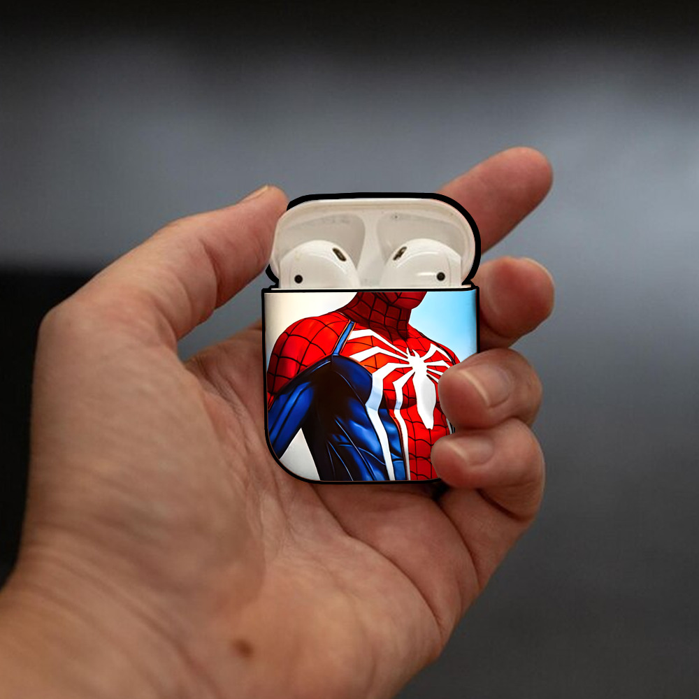 Spider Man スパイダーマン AirPods 第2世代保護ケース ハードシェル ブラック 耐衝撃・防指紋・カラビナ付き