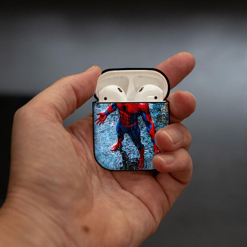 Spider Man スパイダーマン AirPods 第2世代保護ケース ハードシェル ブラック 耐衝撃・防指紋・カラビナ付き