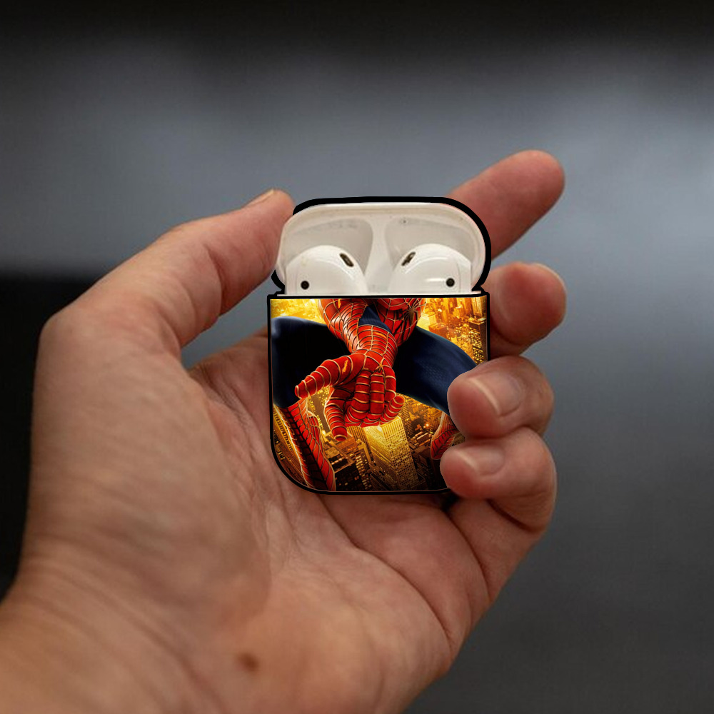 Spider Man スパイダーマン AirPods 第2世代保護ケース ハードシェル ブラック 耐衝撃・防指紋・カラビナ付き