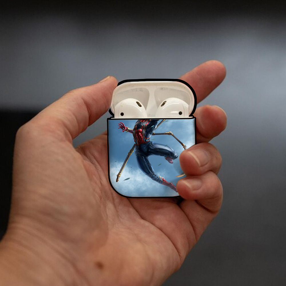 Spider Man スパイダーマン AirPods 第2世代保護ケース ハードシェル ブラック 耐衝撃・防指紋・カラビナ付き