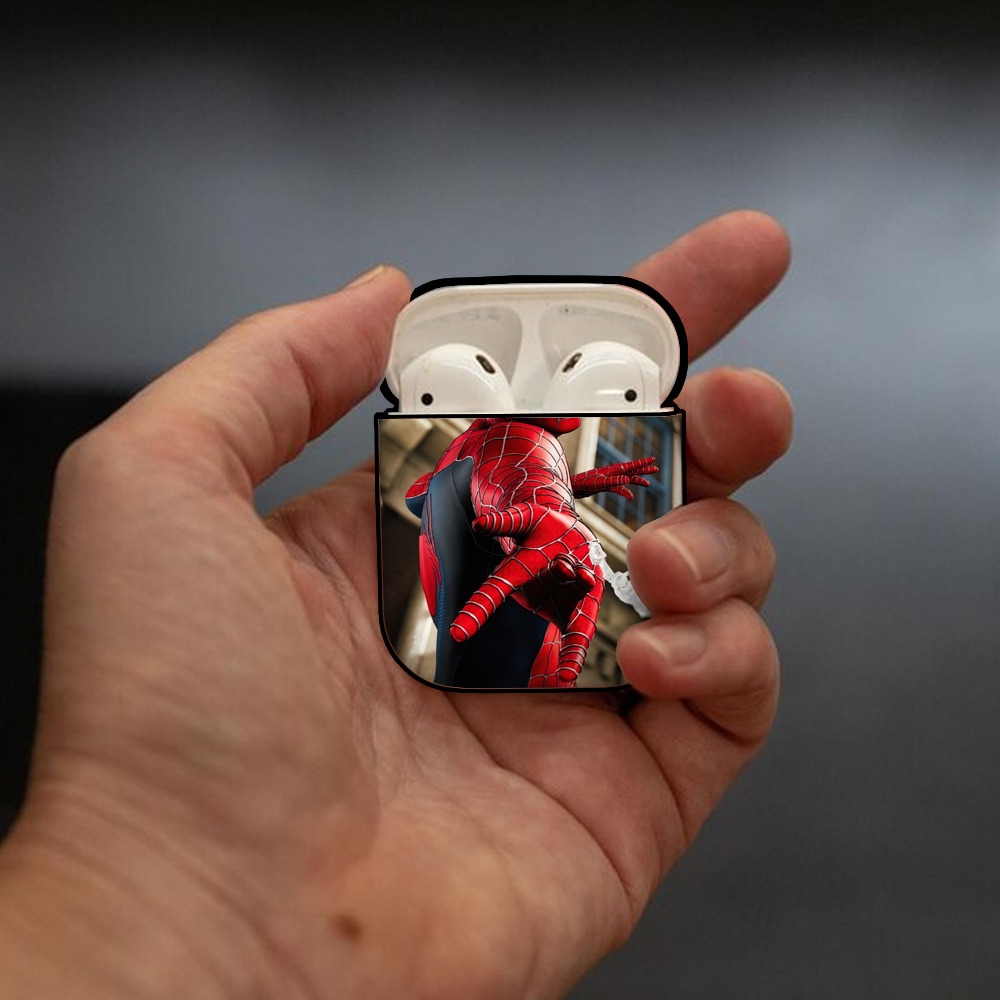 Spider Man スパイダーマン AirPods 第2世代保護ケース ハードシェル ブラック 耐衝撃・防指紋・カラビナ付き