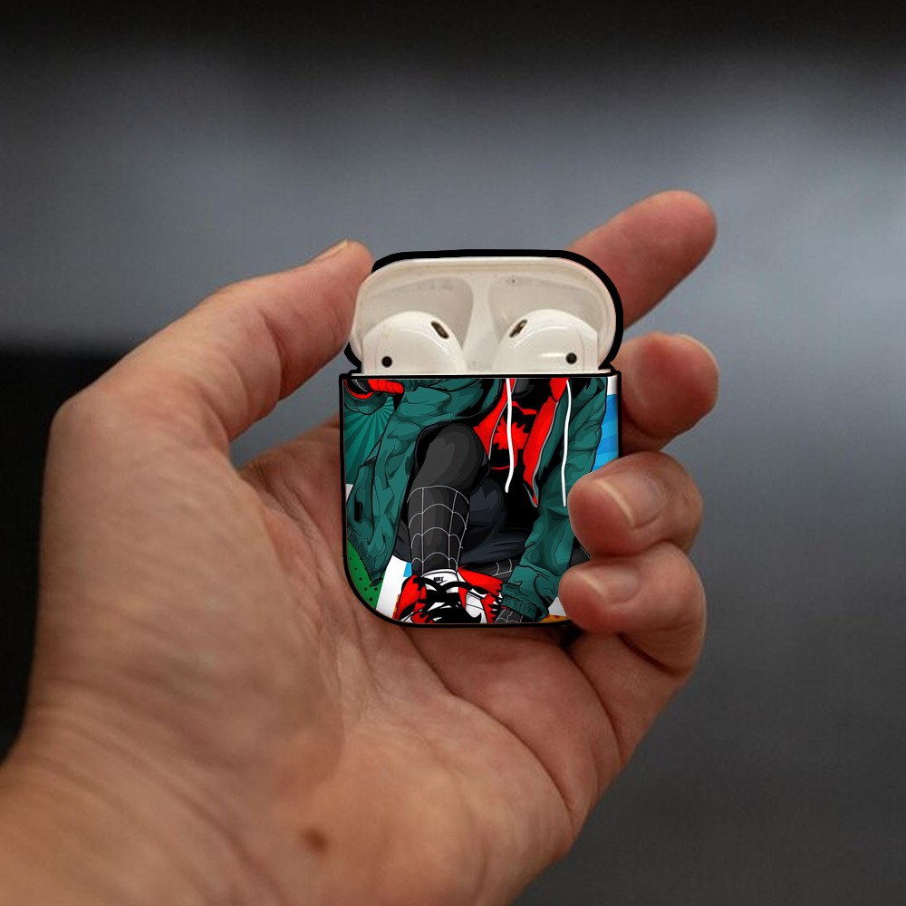 Spider Man スパイダーマン AirPods 第2世代保護ケース ハードシェル ブラック 耐衝撃・防指紋・カラビナ付き
