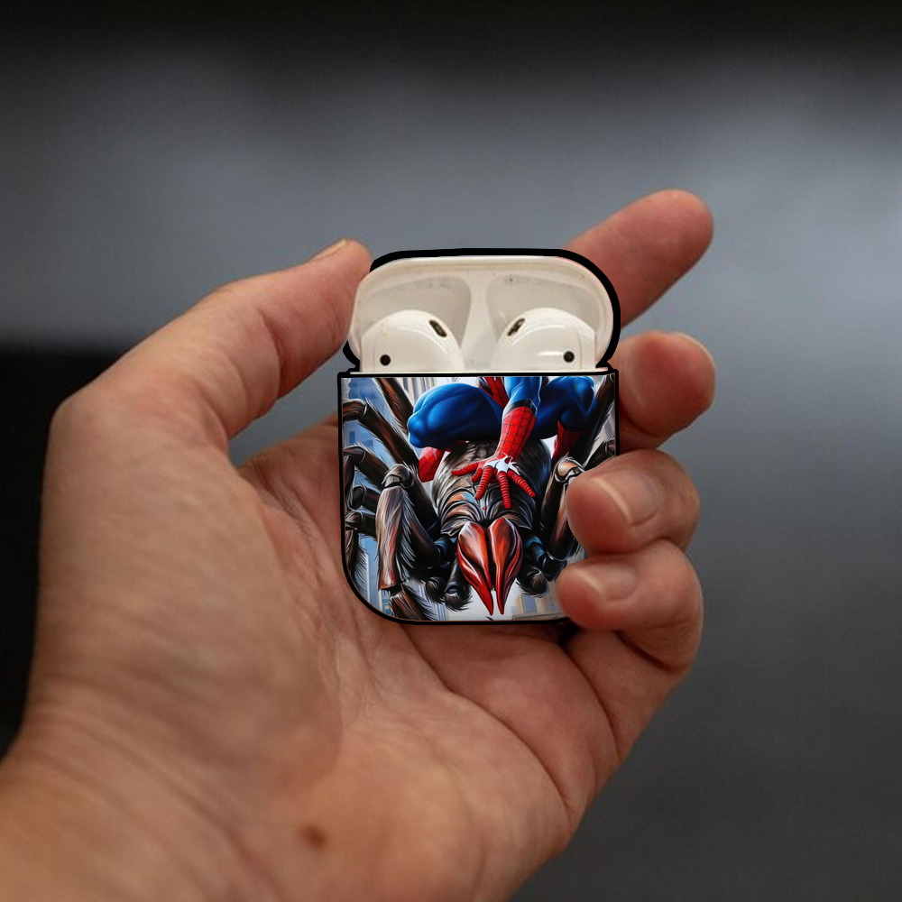 Spider Man スパイダーマン AirPods 第2世代保護ケース ハードシェル ブラック 耐衝撃・防指紋・カラビナ付き