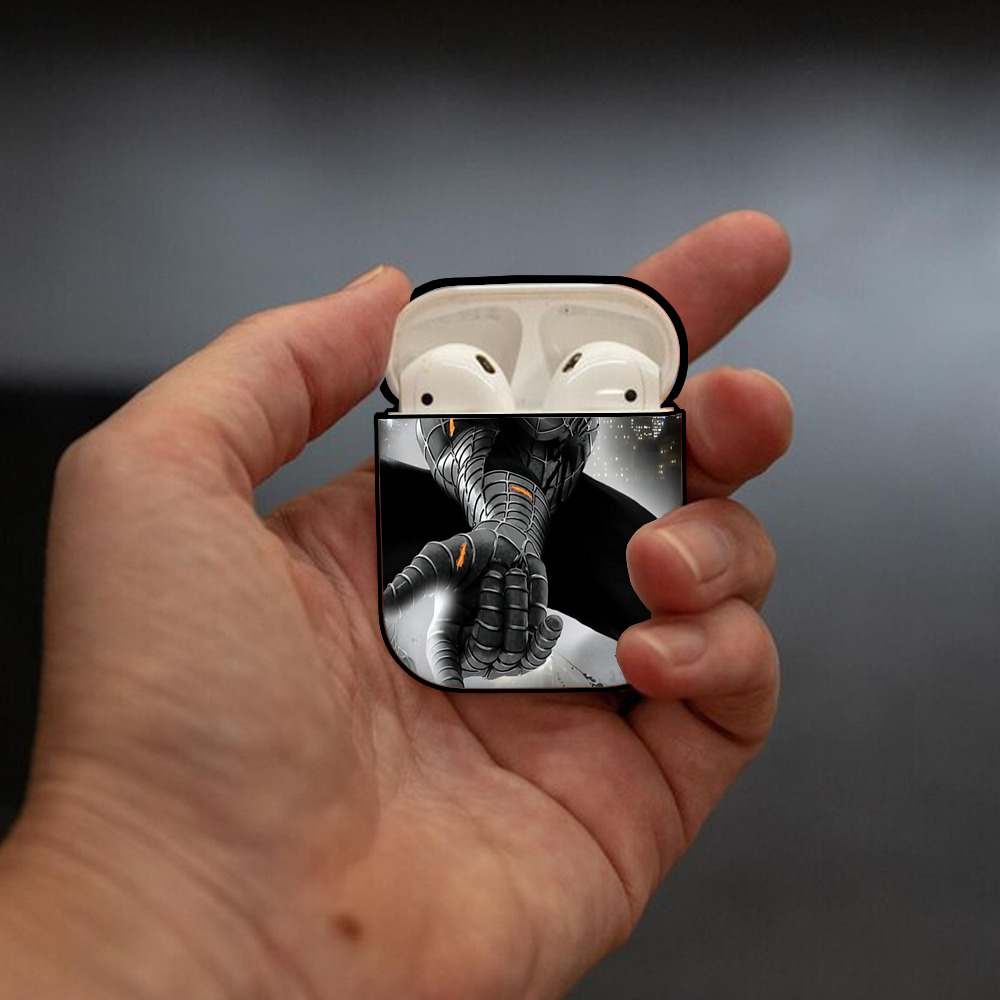 Spider Man スパイダーマン AirPods 第2世代保護ケース ハードシェル ブラック 耐衝撃・防指紋・カラビナ付き