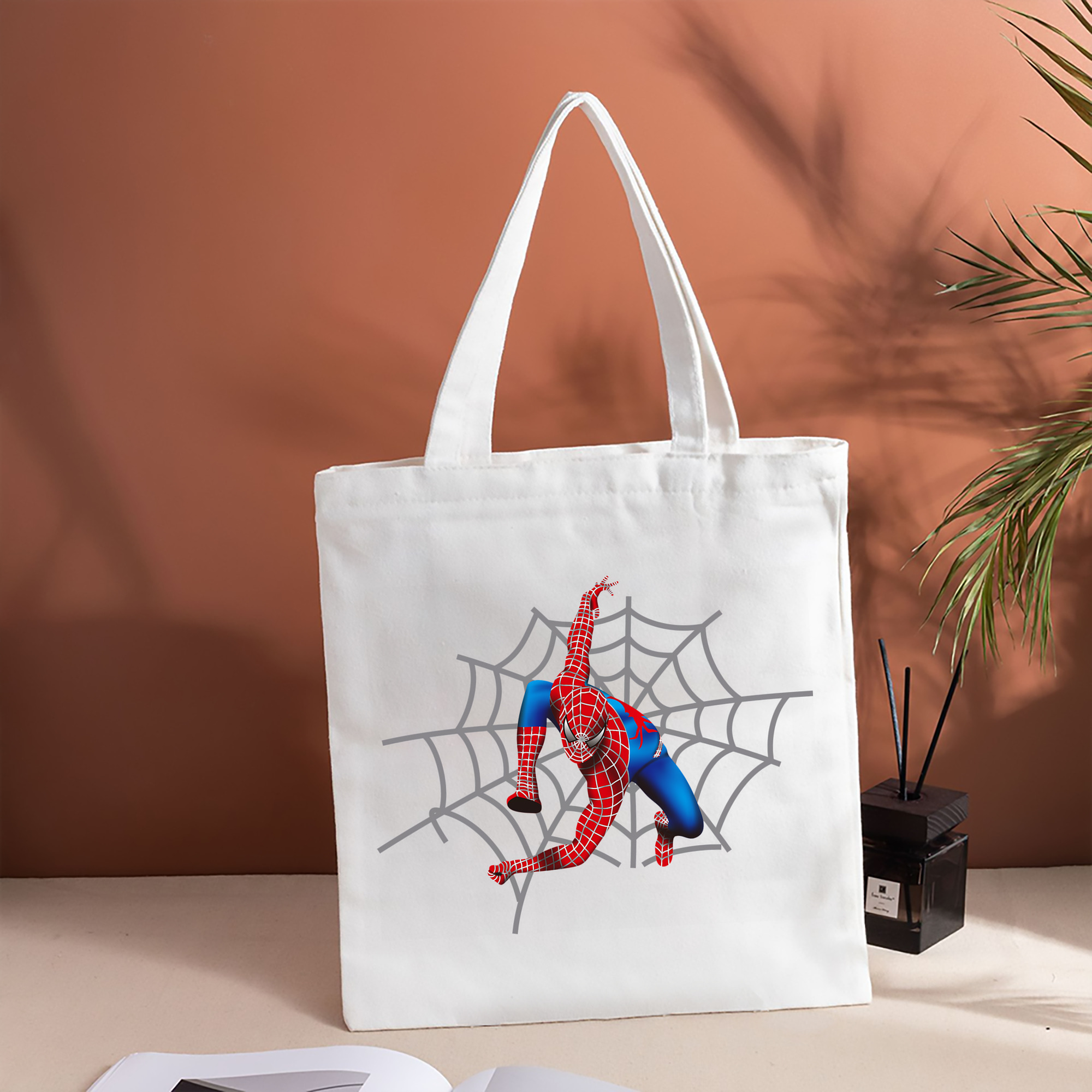 Spider Man スパイダーマン 縦型キャンバス生地手提げバッグ　トートバッグ