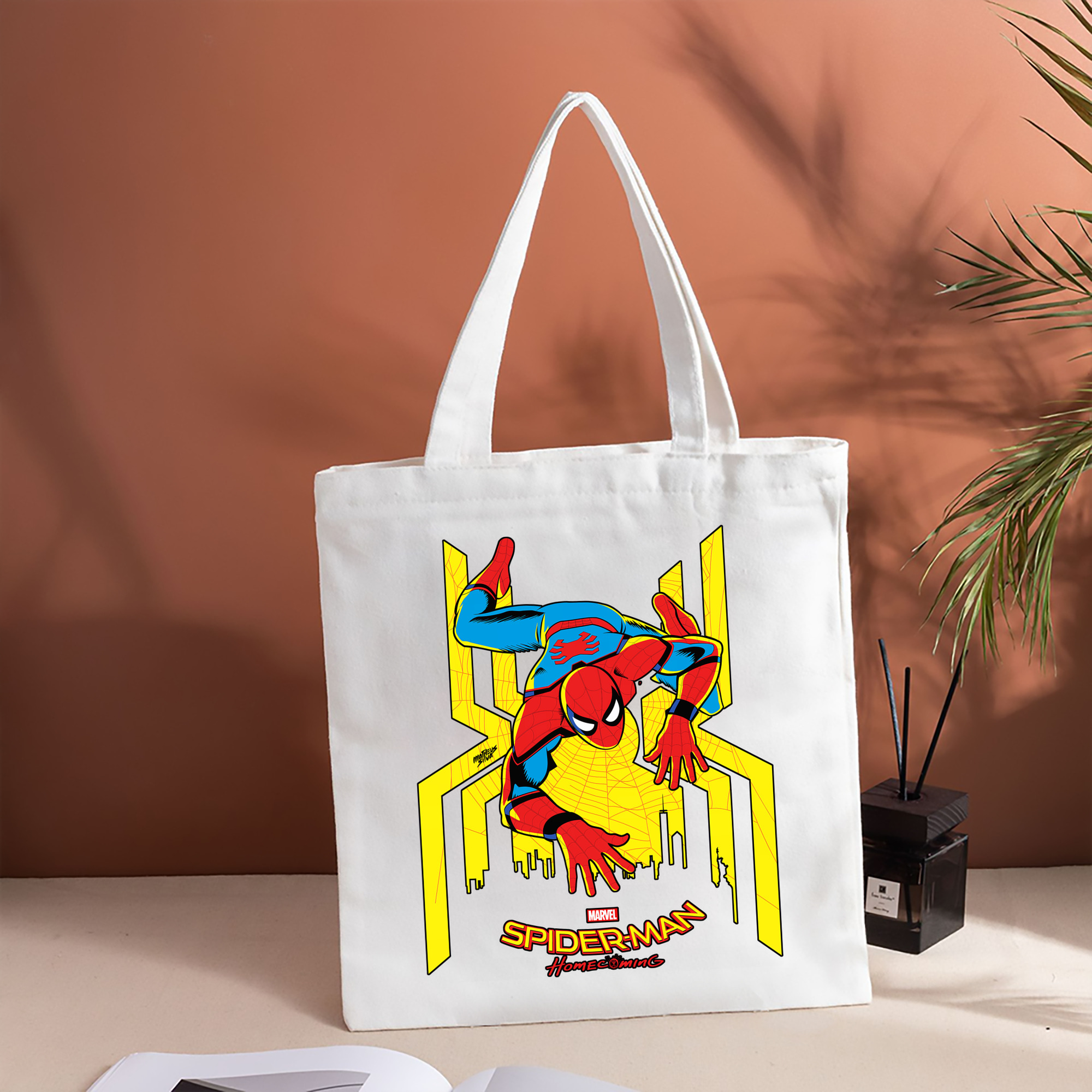 Spider Man スパイダーマン 縦型キャンバス生地手提げバッグ　トートバッグ