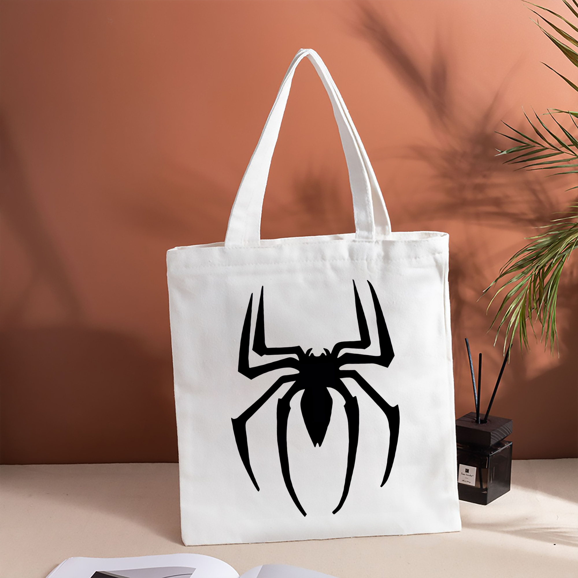 Spider Man スパイダーマン 縦型キャンバス生地手提げバッグ　トートバッグ