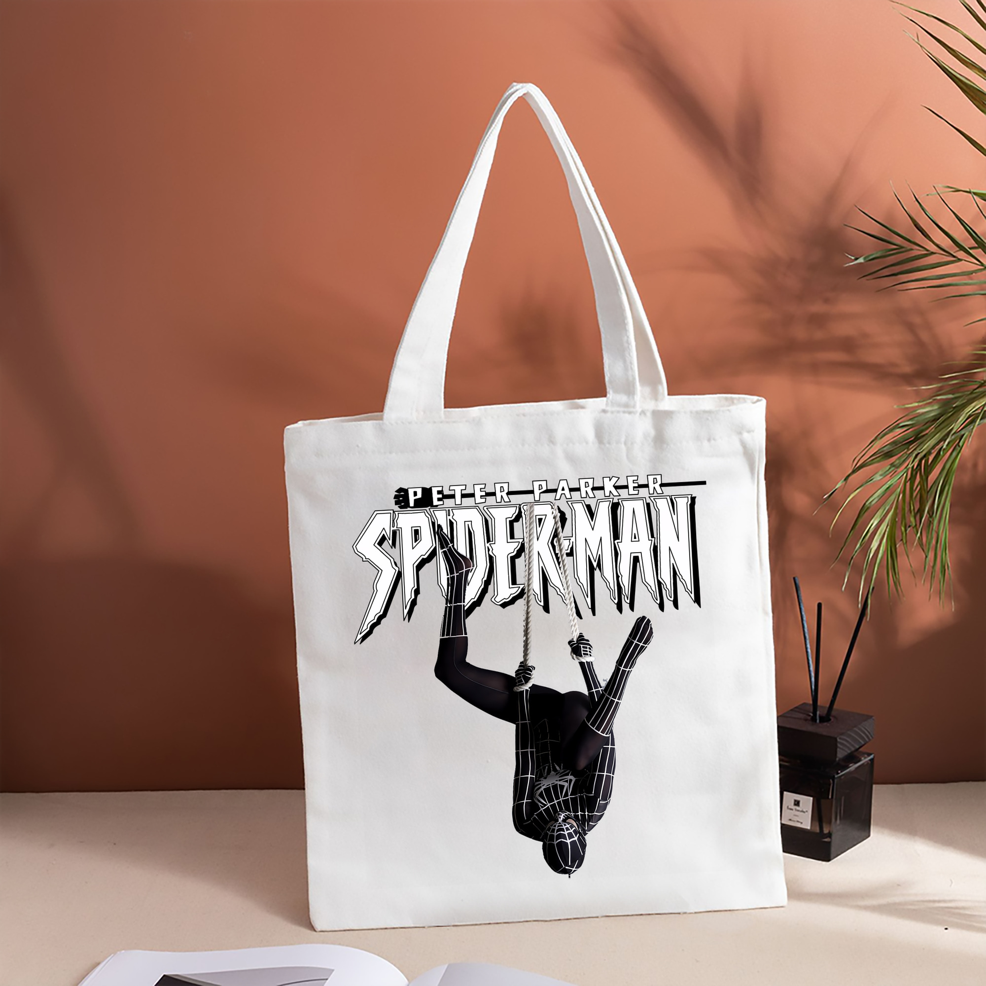 Spider Man スパイダーマン 縦型キャンバス生地手提げバッグ　トートバッグ