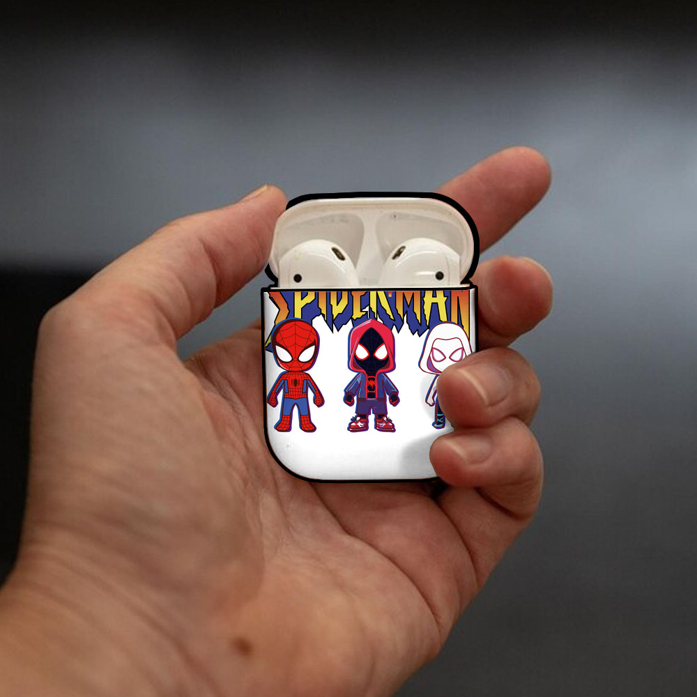 Spider Man スパイダーマン AirPods 第2世代保護ケース ハードシェル ブラック 耐衝撃・防指紋・カラビナ付き