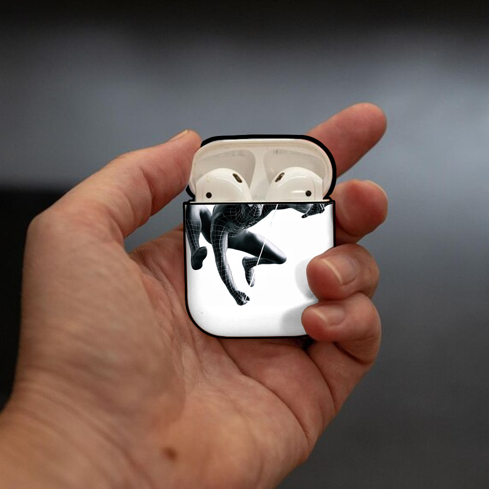 Spider Man スパイダーマン AirPods 第2世代保護ケース ハードシェル ブラック 耐衝撃・防指紋・カラビナ付き