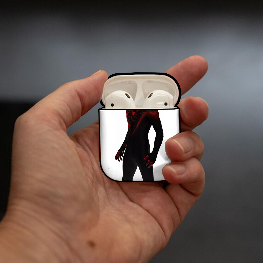 Spider Man スパイダーマン AirPods 第2世代保護ケース ハードシェル ブラック 耐衝撃・防指紋・カラビナ付き