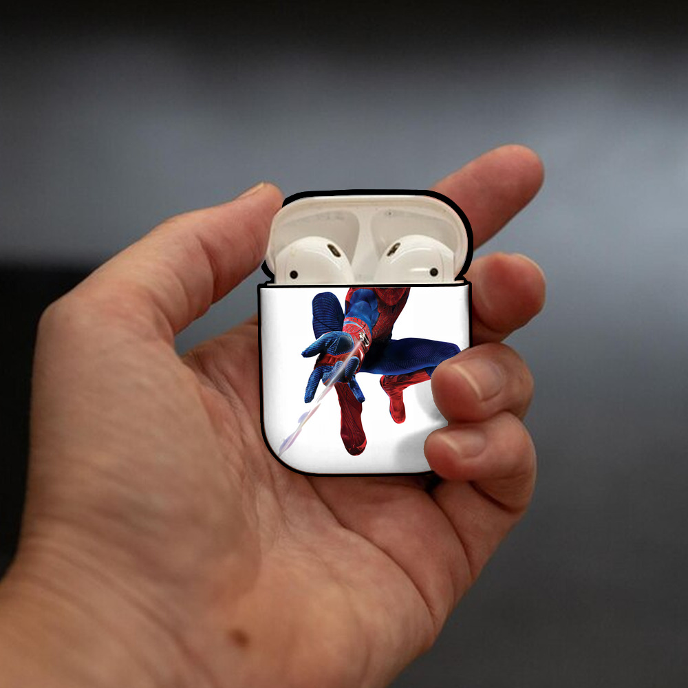 Spider Man スパイダーマン AirPods 第2世代保護ケース ハードシェル ブラック 耐衝撃・防指紋・カラビナ付き