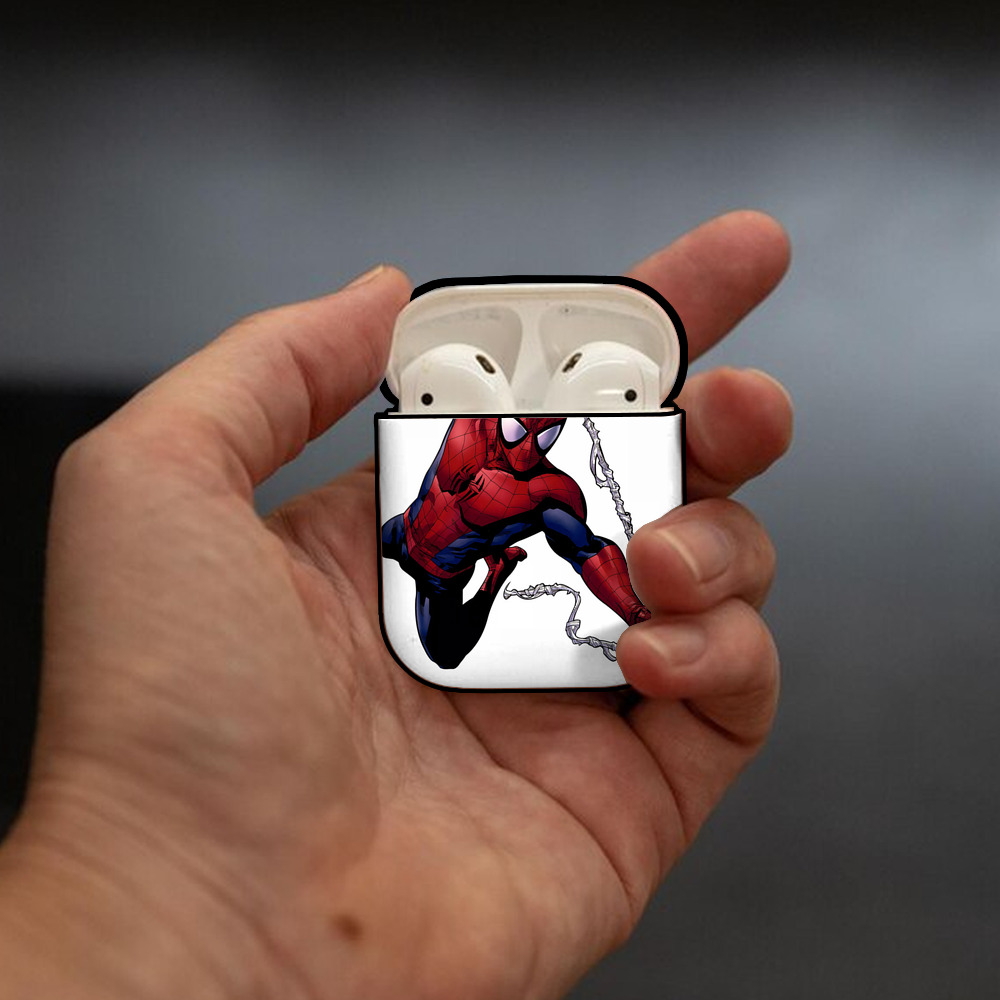 Spider Man スパイダーマン AirPods 第2世代保護ケース ハードシェル ブラック 耐衝撃・防指紋・カラビナ付き