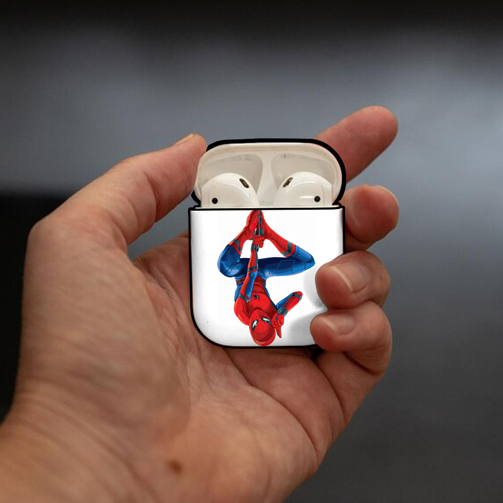 Spider Man スパイダーマン AirPods 第2世代保護ケース ハードシェル ブラック 耐衝撃・防指紋・カラビナ付き