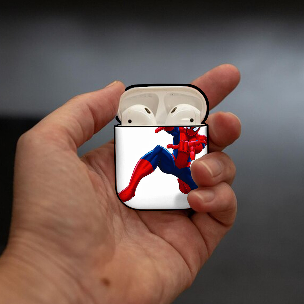 Spider Man スパイダーマン AirPods 第2世代保護ケース ハードシェル ブラック 耐衝撃・防指紋・カラビナ付き