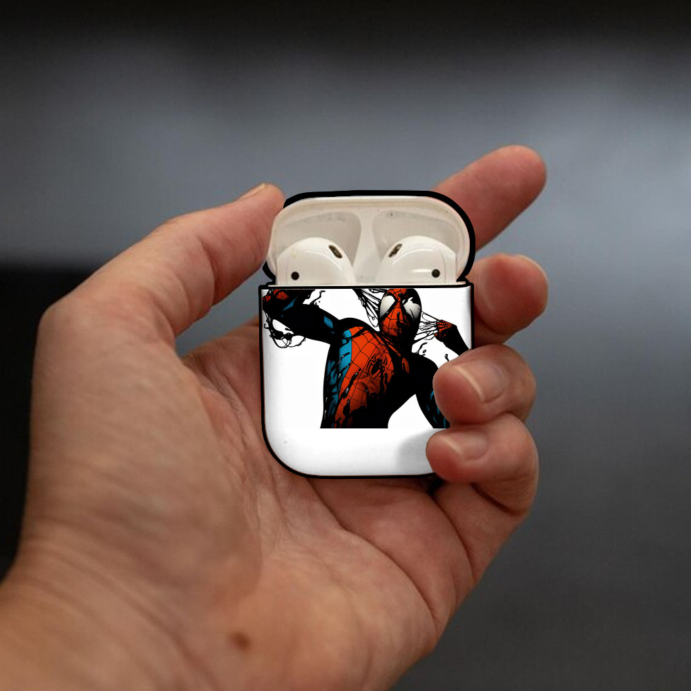 Spider Man スパイダーマン AirPods 第2世代保護ケース ハードシェル ブラック 耐衝撃・防指紋・カラビナ付き