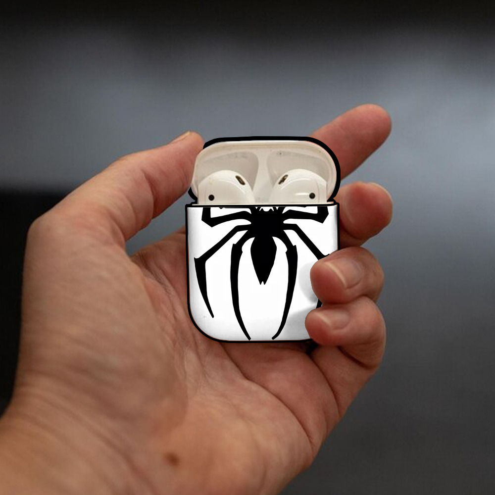 Spider Man スパイダーマン AirPods 第2世代保護ケース ハードシェル ブラック 耐衝撃・防指紋・カラビナ付き