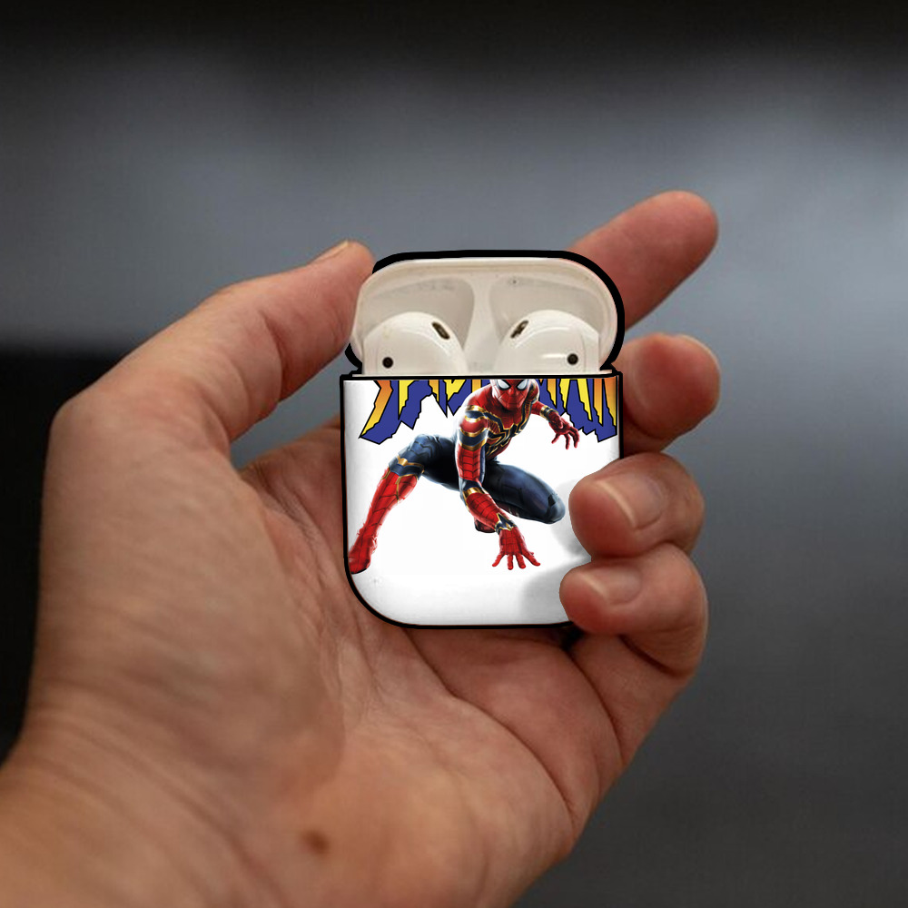 Spider Man スパイダーマン AirPods 第2世代保護ケース ハードシェル ブラック 耐衝撃・防指紋・カラビナ付き